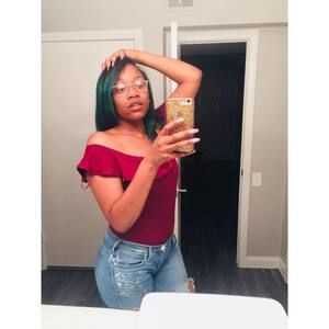 Meet your Posher, Topaz